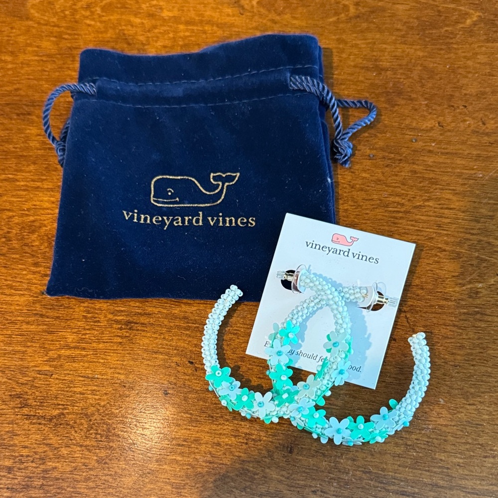 Vineyard Vines hoop earrings